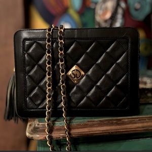 Quilted Lamb skin St John Bag in black with gold trim